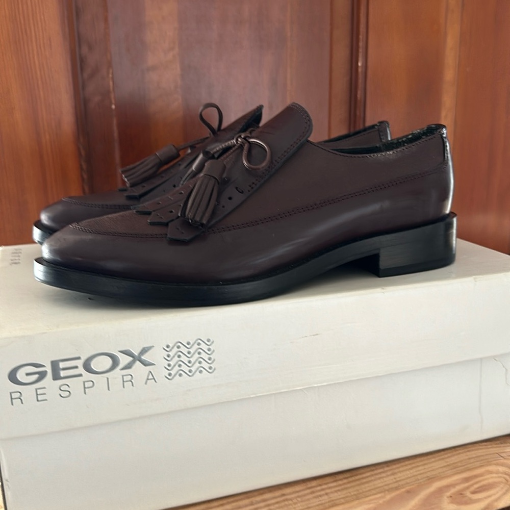 GEOX Respira Burgundy Women’s Shoes